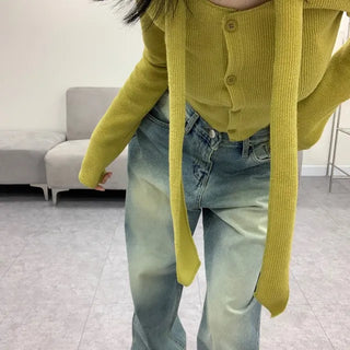 Round Muffler Cardigan