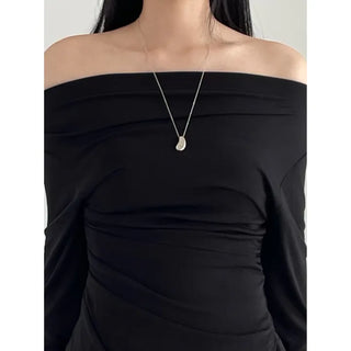 Bold long necklace