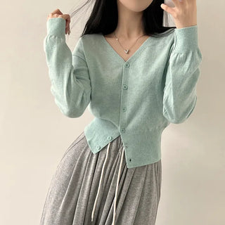A Spoonful of Delicacy, Soft V-Neck Crop Knit Cardigan
