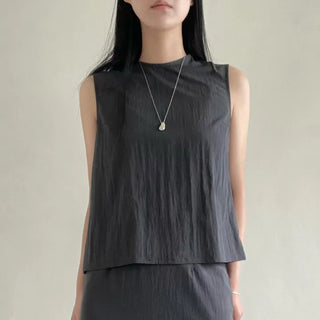 Glissade sleeveless blouse