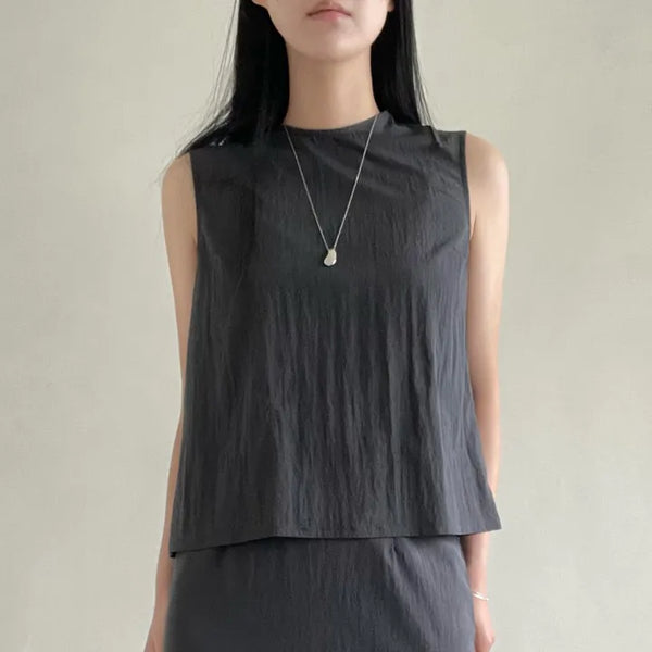Glissade sleeveless blouse