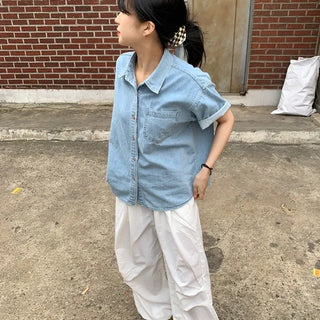 Short-sleeve denim shirt