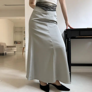 silky pearl long skirt