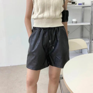 Unique four-season leather shorts, faux leather shorts, elastic waistband tracksuit