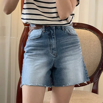 Curve Wash Dark Blue Denim Shorts