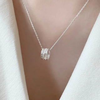 Cubic Wavy Round Pendant Necklace (Silver, Rose Gold)