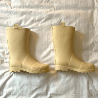 Ceiling mid-length rain boots