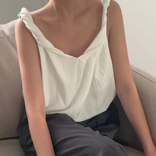 Vogue Sleeveless Blouse