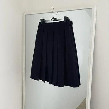 pleated midi skirt