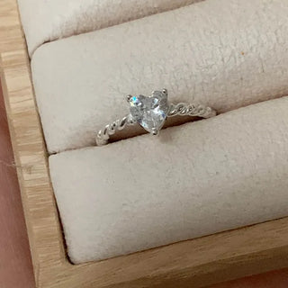 Bold Heart Cubic Twist Open Ring (Silver, Rose Gold, Gold)