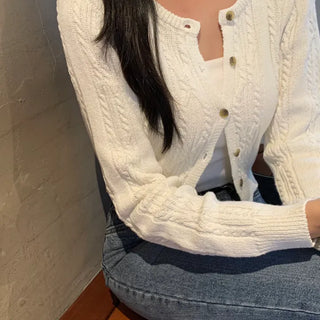 Kiroa Cable Knit Round Neck Crop Knit Cardigan