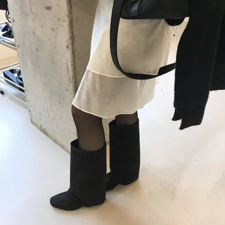 Shirred Wide Boots