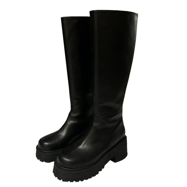 Basic platform boots