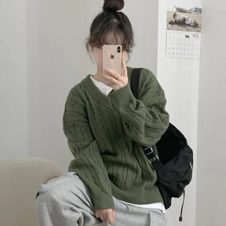[UNISEX] V-neck Cable Knit