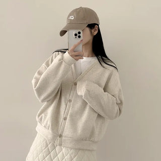 V-neck Plain Cotton Fleece-lined Long-sleeve Cardigan to protect me from the chilly cold