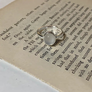Large Oval Milky Stone Glass Open Ring
