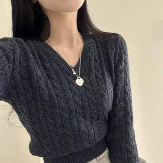 Slim Fit, Lambswool Cable Knit V-Neck Crop Long Sleeve Knit