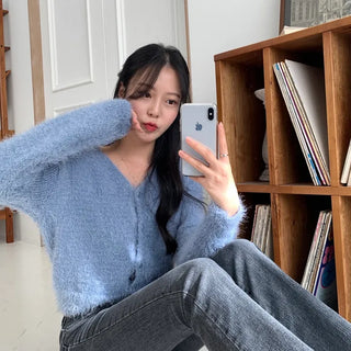 Bayeux Pine Needle V-Neck Knit Cardigan