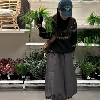 String banding padded skirt