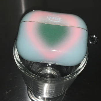 Two-Color Heart Gradient AirPods Case