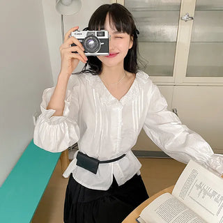 The Moon Pintuck Lace Frill Blouse