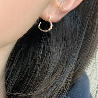 Simple Heart Line Stud Earrings