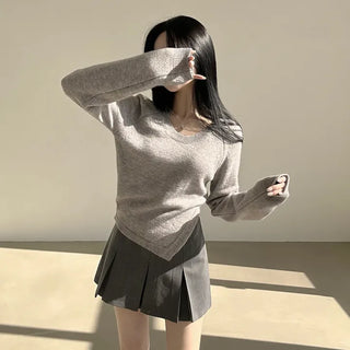 Pretty slimming fit, Raglan U-neck Diagonal Slit Wool Long Sleeve Knit