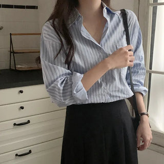 Sturdy, High-Quality Loose-Fit Striped Shirt