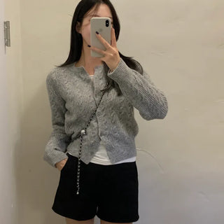 Scent Wool Cable Knit Round Neck Cardigan