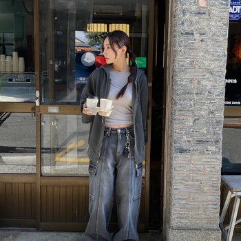 Pub Cut-out Cargo Denim / S - L / Available in two colors: Black and Medium Blue!