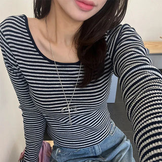 Striped U-neck Slim T-shirt 2 colors