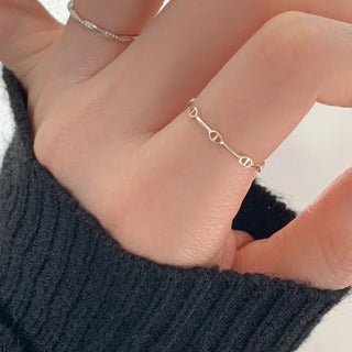 Slim Oval Pattern Layered Ring