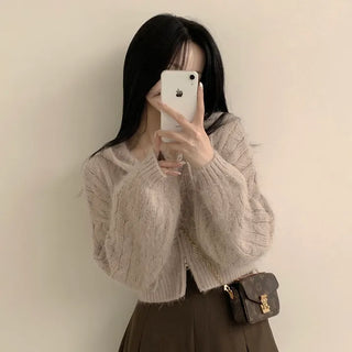 Full of delicate charm, Angora Cable Knit Hooded Crop Zip-Up Cardigan