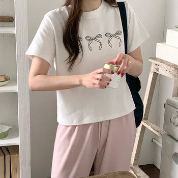 Ribbon Print Crop Short Sleeve T-shirt