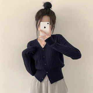 Slimming Cable Knit V-Neck Cropped Long Sleeve Cardigan