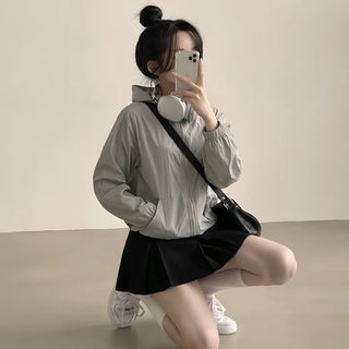 Lightweight until summer, High-neck Drawstring Zip-up Windbreaker