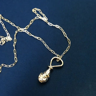 long chain necklace