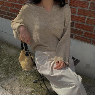 Cropped neckline knit