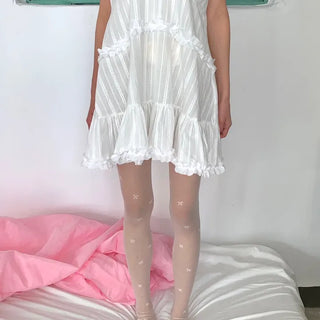 See-through ribbon pattern white stockings