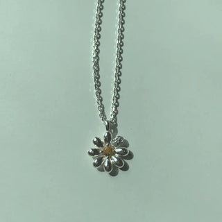 Daisy Flower Cubic Chain Necklace