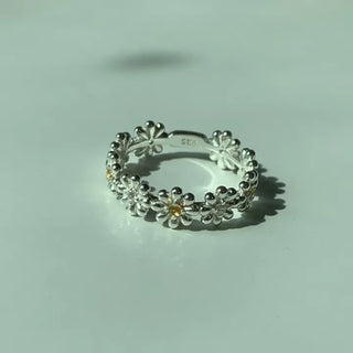 Daisy Flower Cubic Pattern Ring