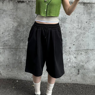 Elastic band pintuck wide Bermuda pants