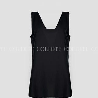 backless blouse