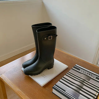stub rain boots