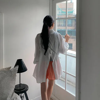 Slit-back loose-fit shirt