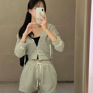 Devil's Stripe Two-Way Crop Zip-Up Shorts Set