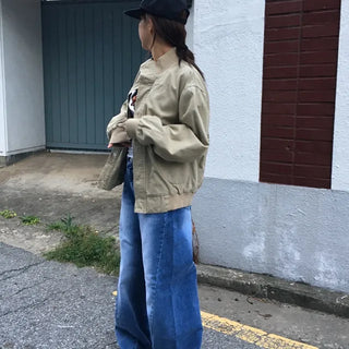 Curved Cut Wide Bootcut Denim