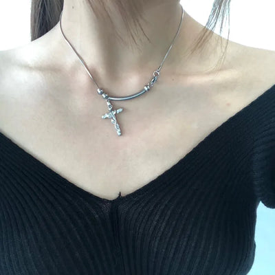 Cross rose necklace