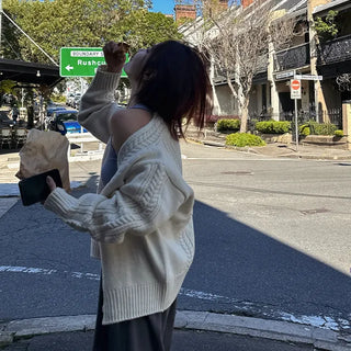 Robe Cable V-neck Knit Cardigan