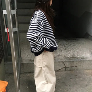 Leaf Back Pocket Mega Pants